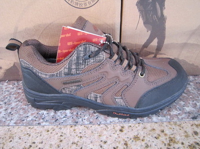 0909正品新款豹牌男戶外鞋批發指南 三色15雙裝，專業供應渠道解析