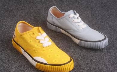 原單大嘴猴女士休閑鞋批發庫存解析 外貿品牌庫存鞋的市場機遇